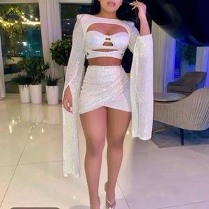 Fashion Nova-That Glimmer Glow Sequin Set| Color:White/Pink Sz: Med